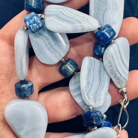 Mine Finds Jay King - Soft Blue Laced Agate - Lapis Accent Beads Necklace .925 - Picture 4 of 4